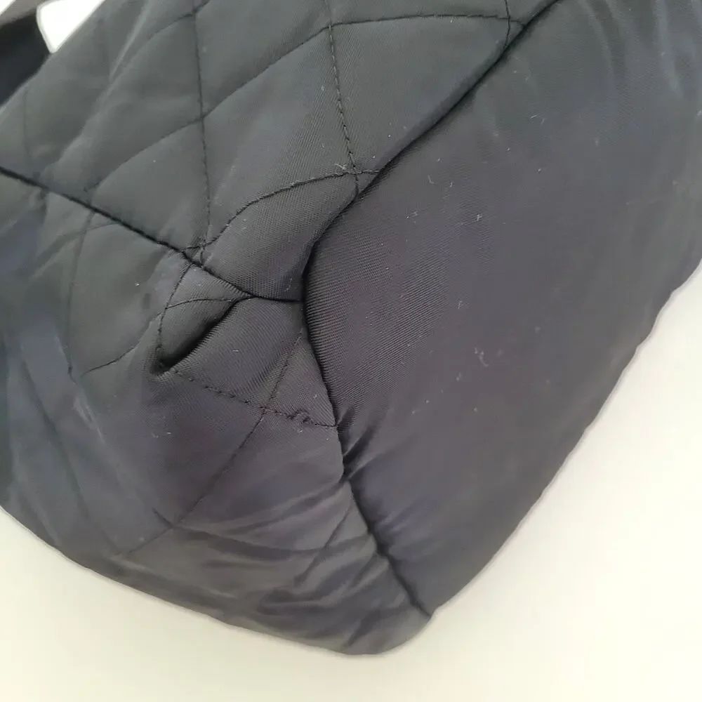 Bernardo Valentino Quilted Tote Shoulder Bag Black Nylon Lightweight Zip Large‎